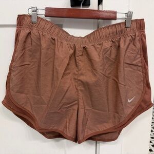 Nike Women's running XL NWT Brown athletic Shorts
